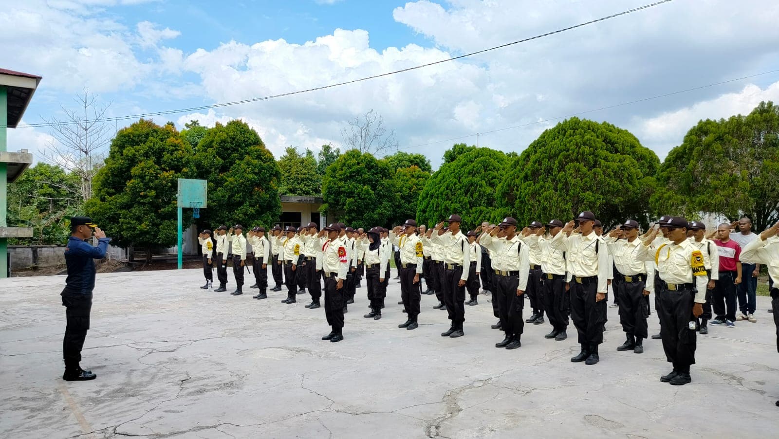Lapangan Training Standar
